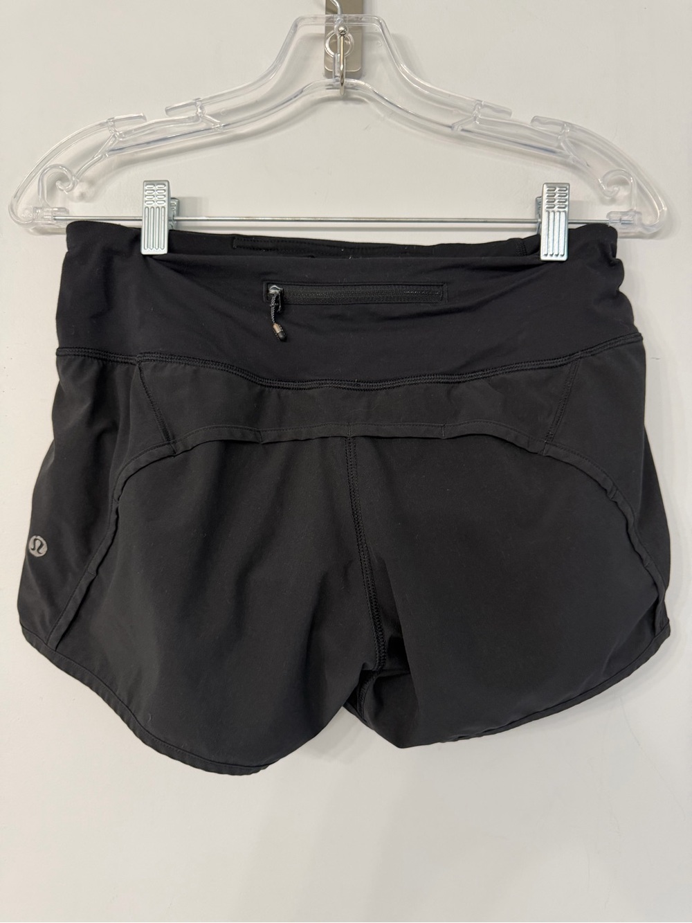 Lululemon women’s size 4 black running gym yoga exercise workout comfort shorts - Picture 2 of 5